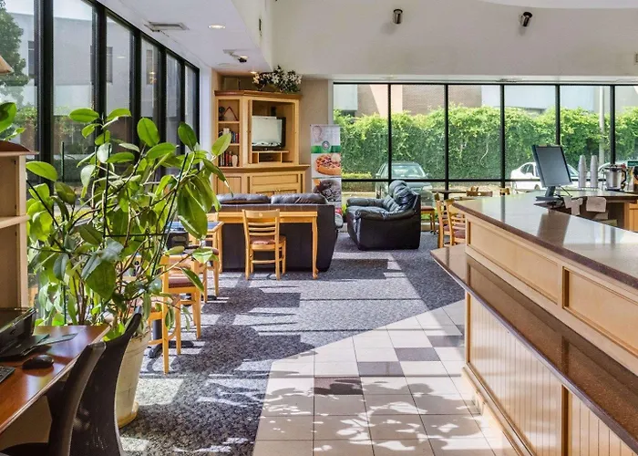 Econo Lodge Naval Station Norfolk