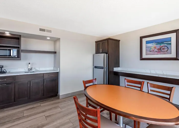 Coastal Hotel & Suites Virginia Beach - Oceanfront