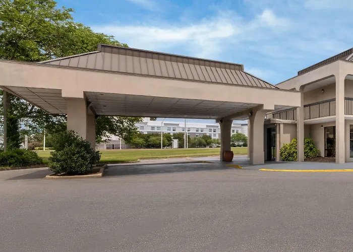 Days Inn By Wyndham Norfolk Airport